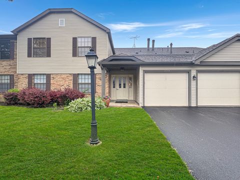 1388 Stratford Drive 12-C-2 Gurnee IL 60031