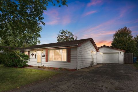 Photo of 52 Hanson Drive, Bourbonnais, IL 60914 (MLS # 12493517)