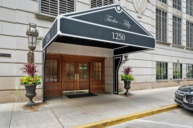 1250 N Dearborn Parkway 24E