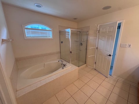 Tiny photo for 6407 Emerald Court, Willowbrook, IL 60527 (MLS # 12798149)