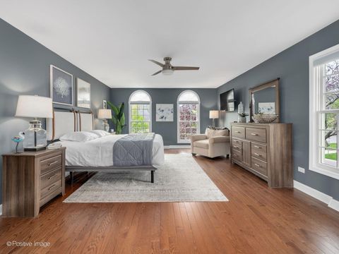 Tiny photo for 2017 Somerset Lane, Wheaton, IL 60189 (MLS # 12619848)