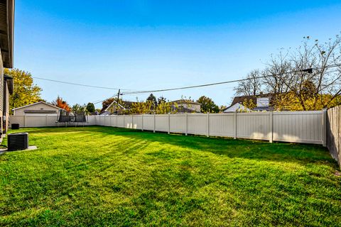 Tiny photo for 8200 S Normandy Avenue, Burbank, IL 60459 (MLS # 12515436)