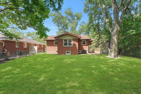 Tiny photo for 3755 EMERALD Avenue, Steger, IL 60475 (MLS # 12458214)