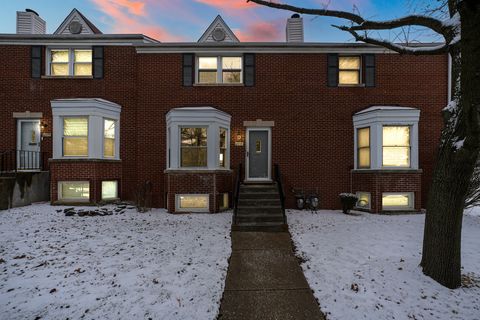 Tiny photo for 1602 W 103rd Street, Chicago, IL 60643 (MLS # 12549467)