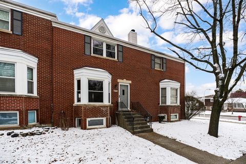 Tiny photo for 1602 W 103rd Street, Chicago, IL 60643 (MLS # 12549467)