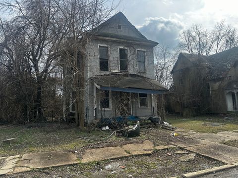 Tiny photo for 811 22nd Street, Cairo, IL 62914 (MLS # 12582778)