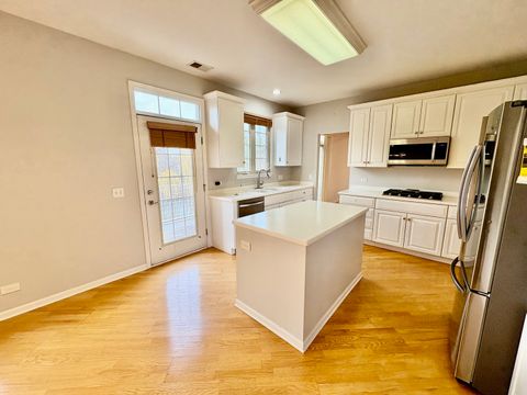 Tiny photo for 30 Beaconsfield Court #30, Lincolnshire, IL 60069 (MLS # 12608052)