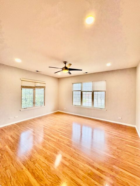 Tiny photo for 30 Beaconsfield Court #30, Lincolnshire, IL 60069 (MLS # 12608052)