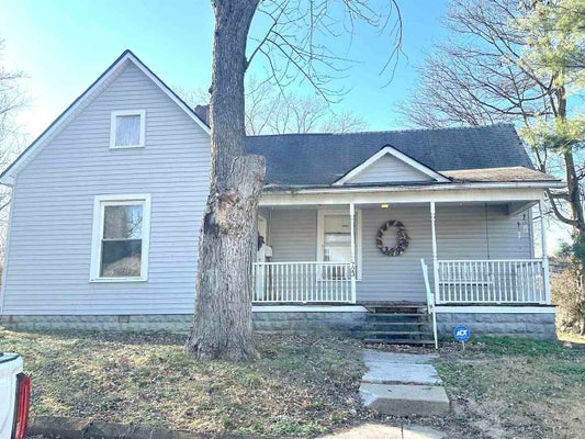 723 N 9TH ST, MURPHYSBORO, IL 62966 - Image 2061ad3c8eaba3c13559d306bf6d4bbc/2785485853