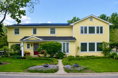 Photo of 83 N Park Boulevard, Glen Ellyn, IL 60137 (MLS # 12673110)