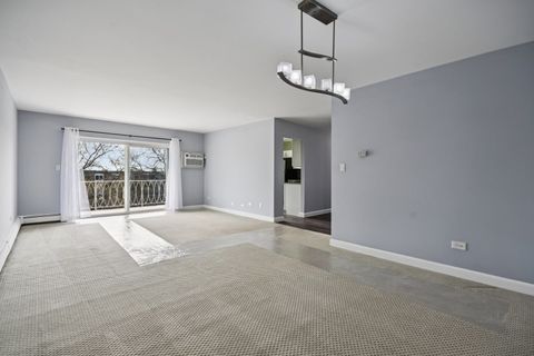 Tiny photo for 1331 S Finley Road #413, Lombard, IL 60148 (MLS # 12617328)