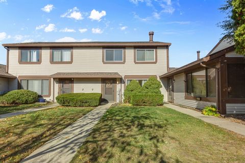 1373 Court Maria Hanover Park IL 60133