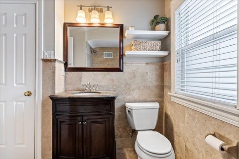 Tiny photo for 1104 S LINCOLN Avenue, Park Ridge, IL 60068 (MLS # 12596249)