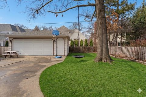 Tiny photo for 1104 S LINCOLN Avenue, Park Ridge, IL 60068 (MLS # 12596249)