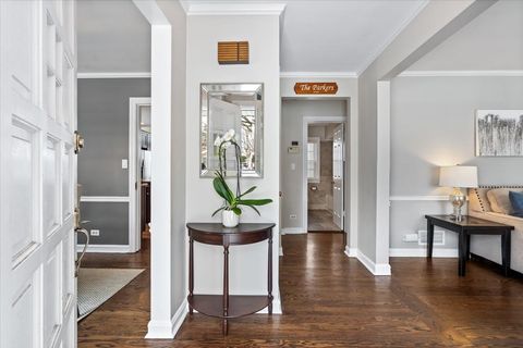 Tiny photo for 1104 S LINCOLN Avenue, Park Ridge, IL 60068 (MLS # 12596249)