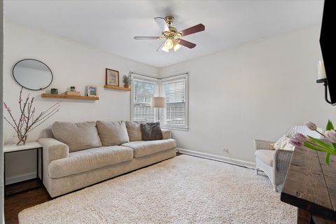 Tiny photo for 1104 S LINCOLN Avenue, Park Ridge, IL 60068 (MLS # 12596249)