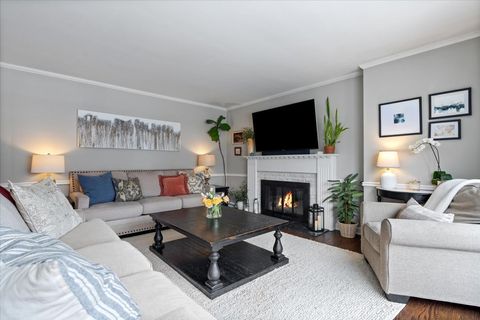 Tiny photo for 1104 S LINCOLN Avenue, Park Ridge, IL 60068 (MLS # 12596249)