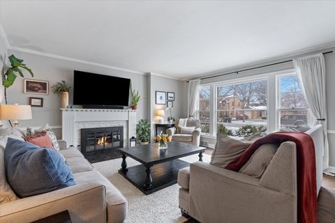 Tiny photo for 1104 S LINCOLN Avenue, Park Ridge, IL 60068 (MLS # 12596249)