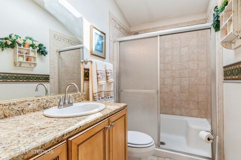 Tiny photo for 723 Queens Gate Circle, Sugar Grove, IL 60554 (MLS # 12499511)