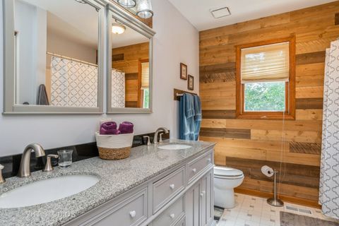 Tiny photo for 723 Queens Gate Circle, Sugar Grove, IL 60554 (MLS # 12499511)