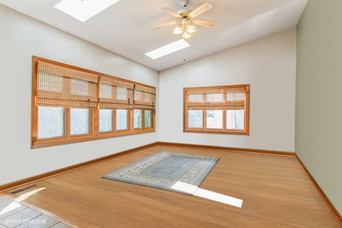 Tiny photo for 723 Queens Gate Circle, Sugar Grove, IL 60554 (MLS # 12499511)