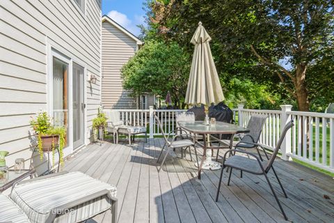 Tiny photo for 723 Queens Gate Circle, Sugar Grove, IL 60554 (MLS # 12499511)