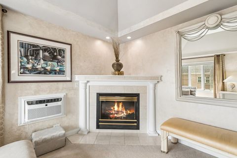 Tiny photo for 25246 N Abbey Glenn Drive, Hawthorn Woods, IL 60047 (MLS # 12605713)