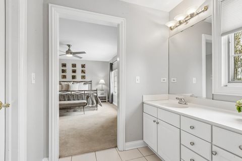 Tiny photo for 25246 N Abbey Glenn Drive, Hawthorn Woods, IL 60047 (MLS # 12605713)