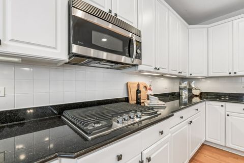 Tiny photo for 25246 N Abbey Glenn Drive, Hawthorn Woods, IL 60047 (MLS # 12605713)