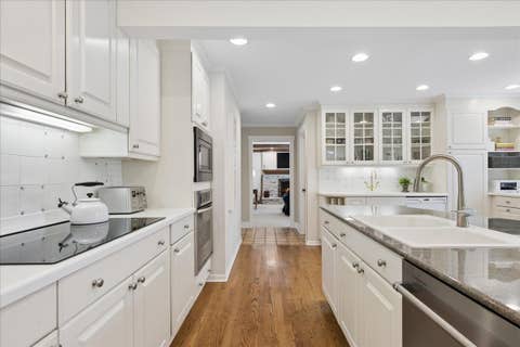 Tiny photo for 311 Hyatt Drive, Libertyville, IL 60048 (MLS # 12651435)
