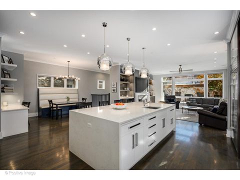 Tiny photo for 2107 W Bradley Place, Chicago, IL 60618 (MLS # 12638727)