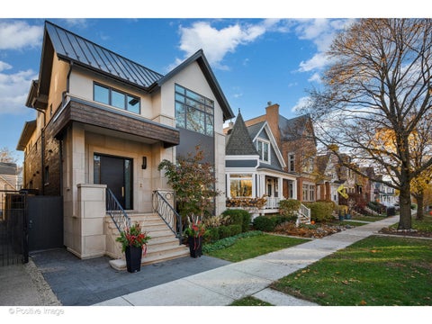 Tiny photo for 2107 W Bradley Place, Chicago, IL 60618 (MLS # 12638727)