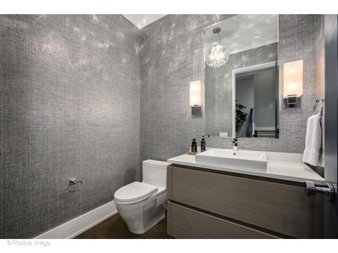 Tiny photo for 2107 W Bradley Place, Chicago, IL 60618 (MLS # 12638727)