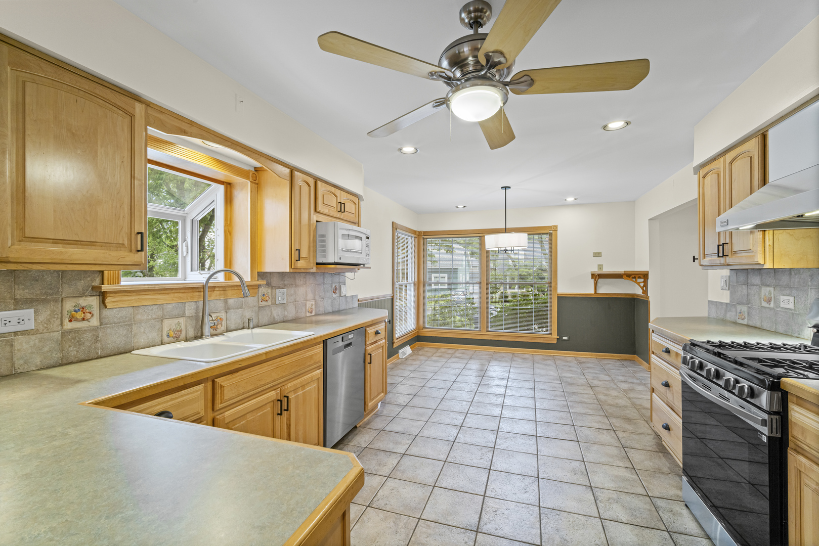 421 N Elm Street