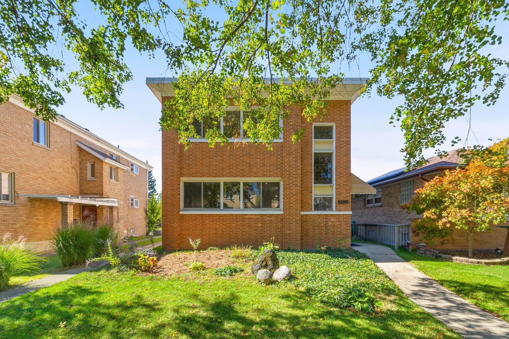 8822 Forestview Road