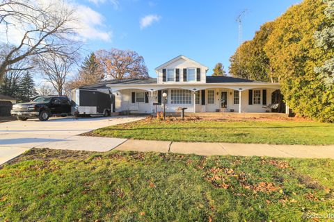 Photo of 527 W Madison Street, Belvidere, IL 61008 (MLS # 12527901)