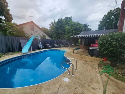 Tiny photo for 527 W Madison Street, Belvidere, IL 61008 (MLS # 12527901)