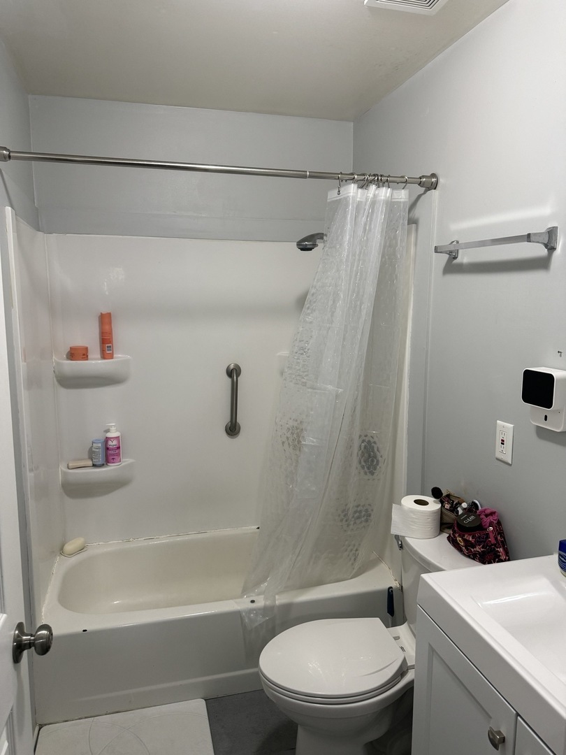 213 N Chicago Street