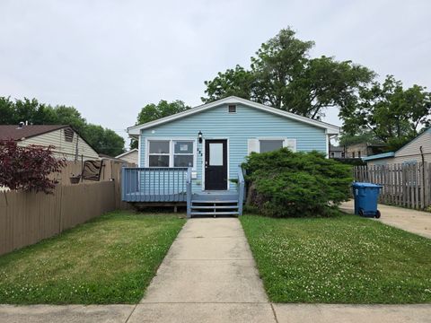 Tiny photo for 516 N Lancaster Avenue, Aurora, IL 60506 (MLS # 12412408)