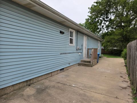 Tiny photo for 516 N Lancaster Avenue, Aurora, IL 60506 (MLS # 12412408)