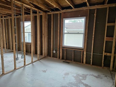 Tiny photo for 516 N Lancaster Avenue, Aurora, IL 60506 (MLS # 12412408)