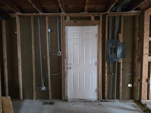 Tiny photo for 516 N Lancaster Avenue, Aurora, IL 60506 (MLS # 12412408)