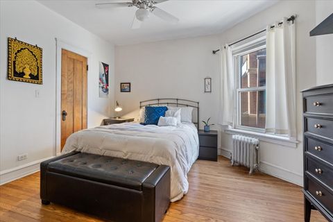 Tiny photo for 1418 W Rosemont Avenue #1W, Chicago, IL 60660 (MLS # 12584463)