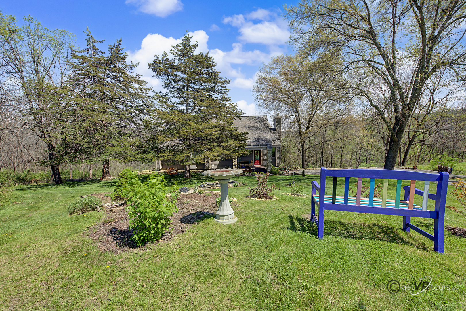 5 Knoll Court