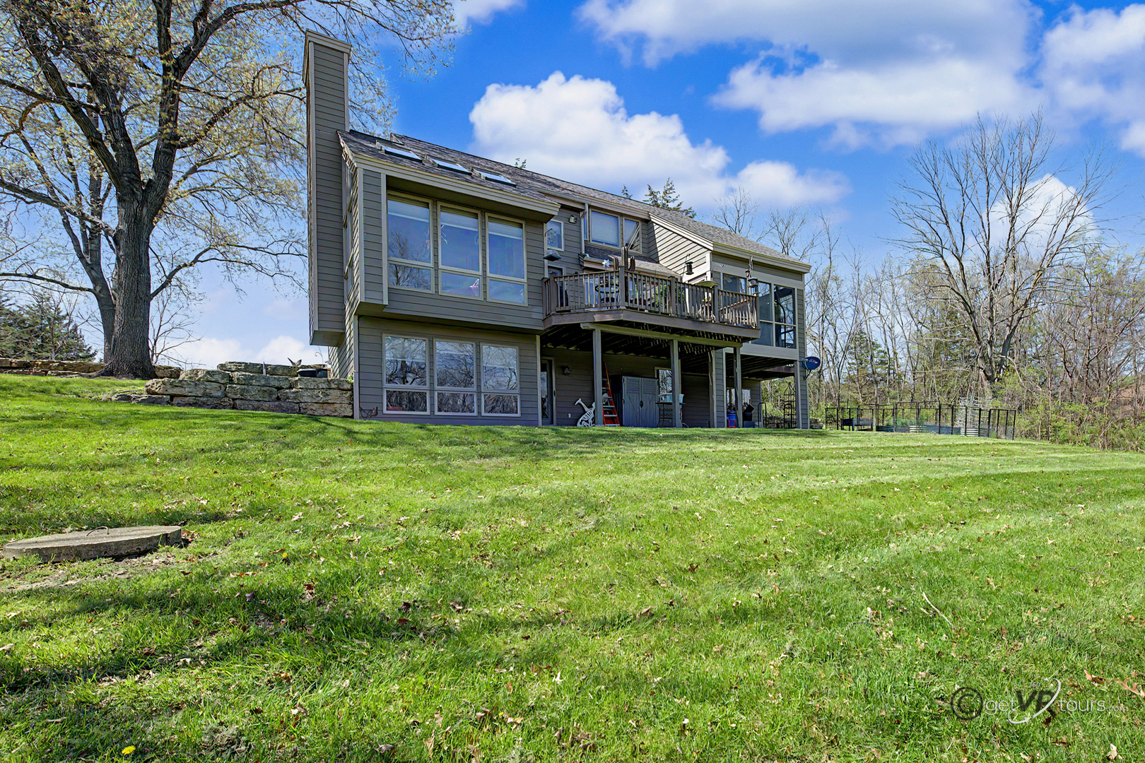 5 Knoll Court