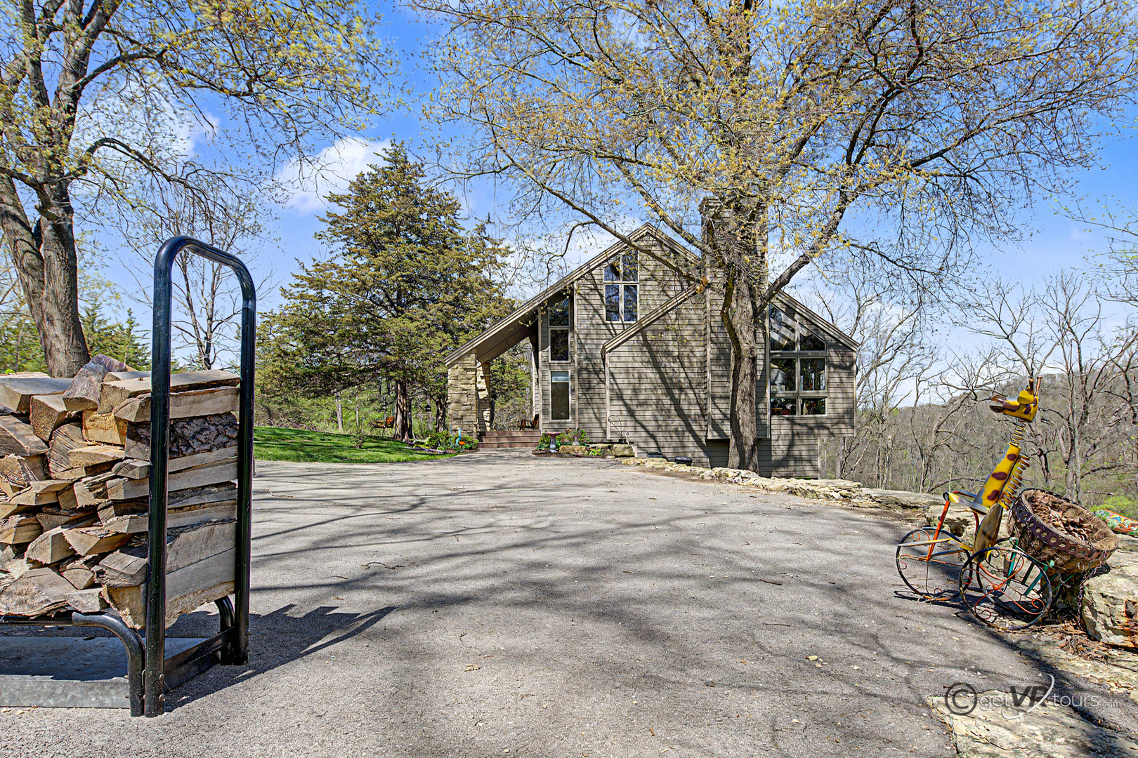 5 Knoll Court