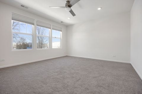 Tiny photo for 537 Watercress Drive, Aurora, IL 60504 (MLS # 12555366)