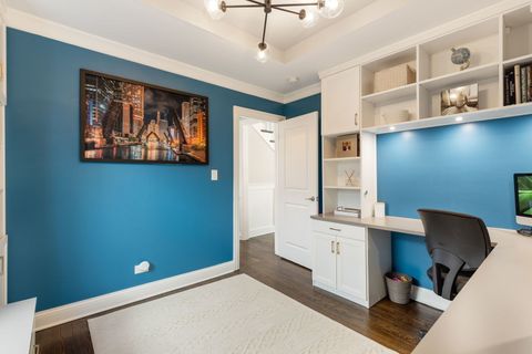 Tiny photo for 930 N Taylor Avenue, Oak Park, IL 60302 (MLS # 12563577)