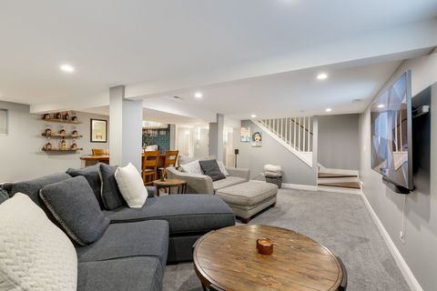 Tiny photo for 930 N Taylor Avenue, Oak Park, IL 60302 (MLS # 12563577)