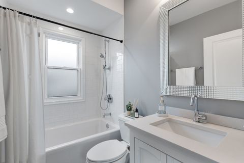 Tiny photo for 930 N Taylor Avenue, Oak Park, IL 60302 (MLS # 12563577)